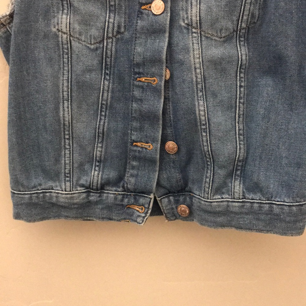 Jean jacket - Picture 2 of 3